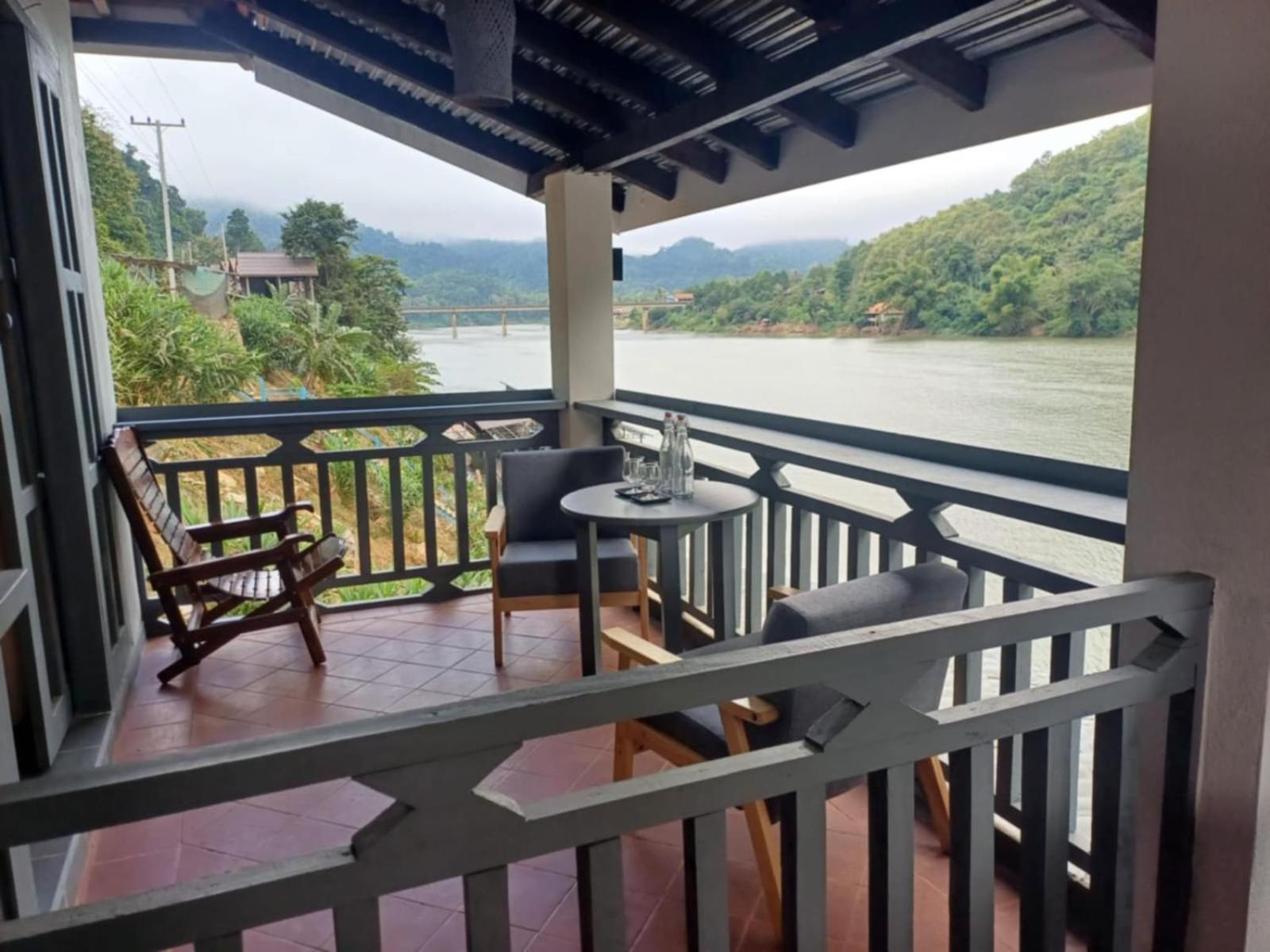 Dokchampa River View Villa Nong Khiaw Luaran gambar