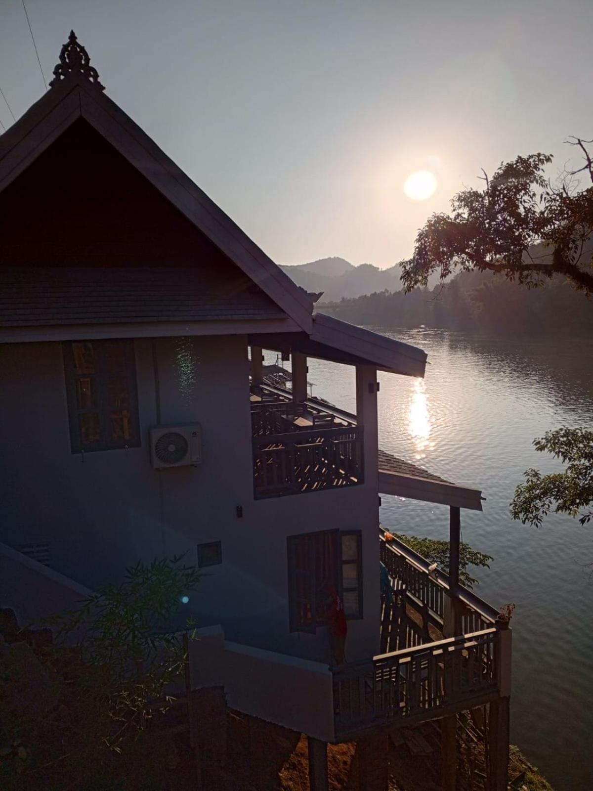 Dokchampa River View Villa Nong Khiaw Luaran gambar