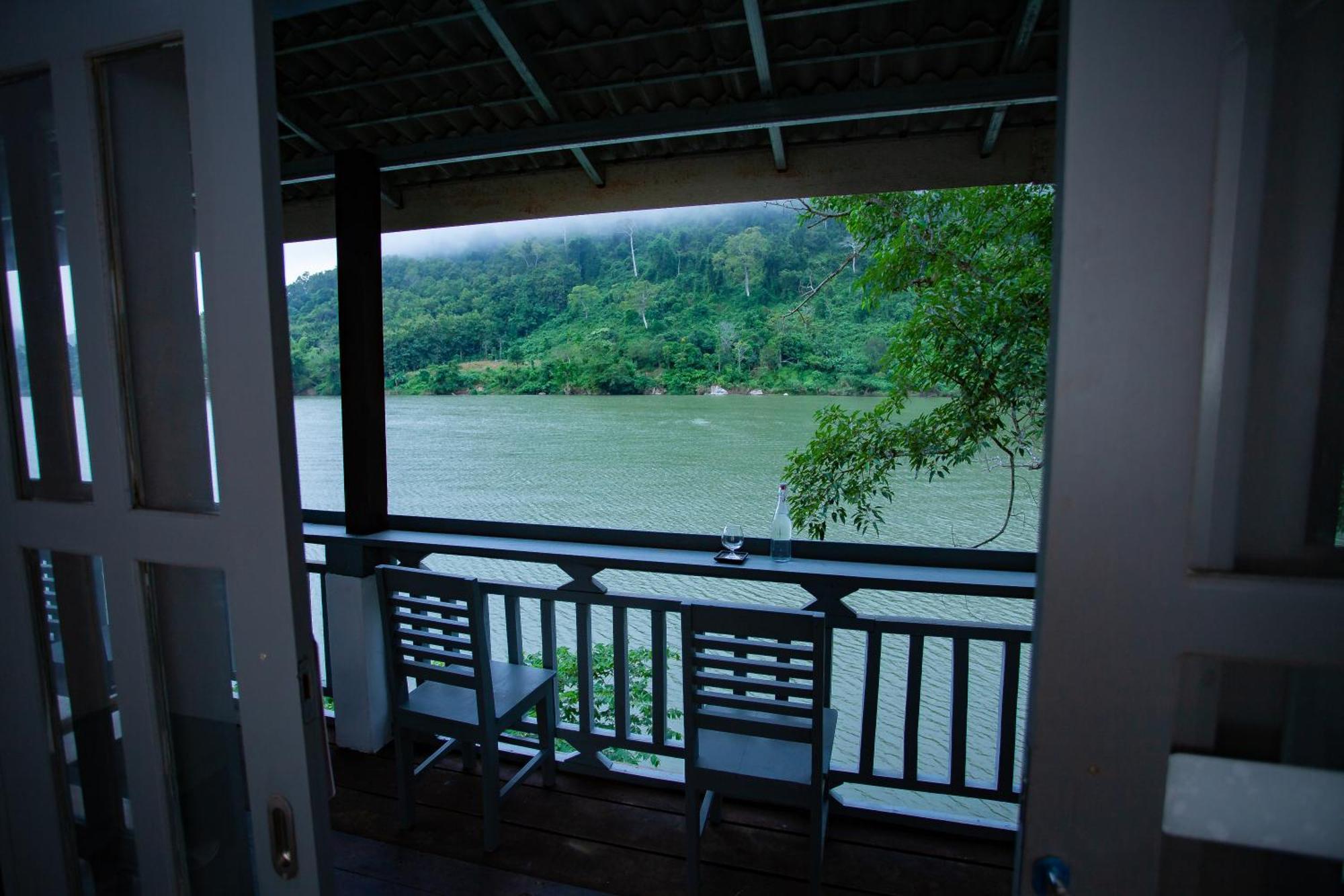 Dokchampa River View Villa Nong Khiaw Luaran gambar